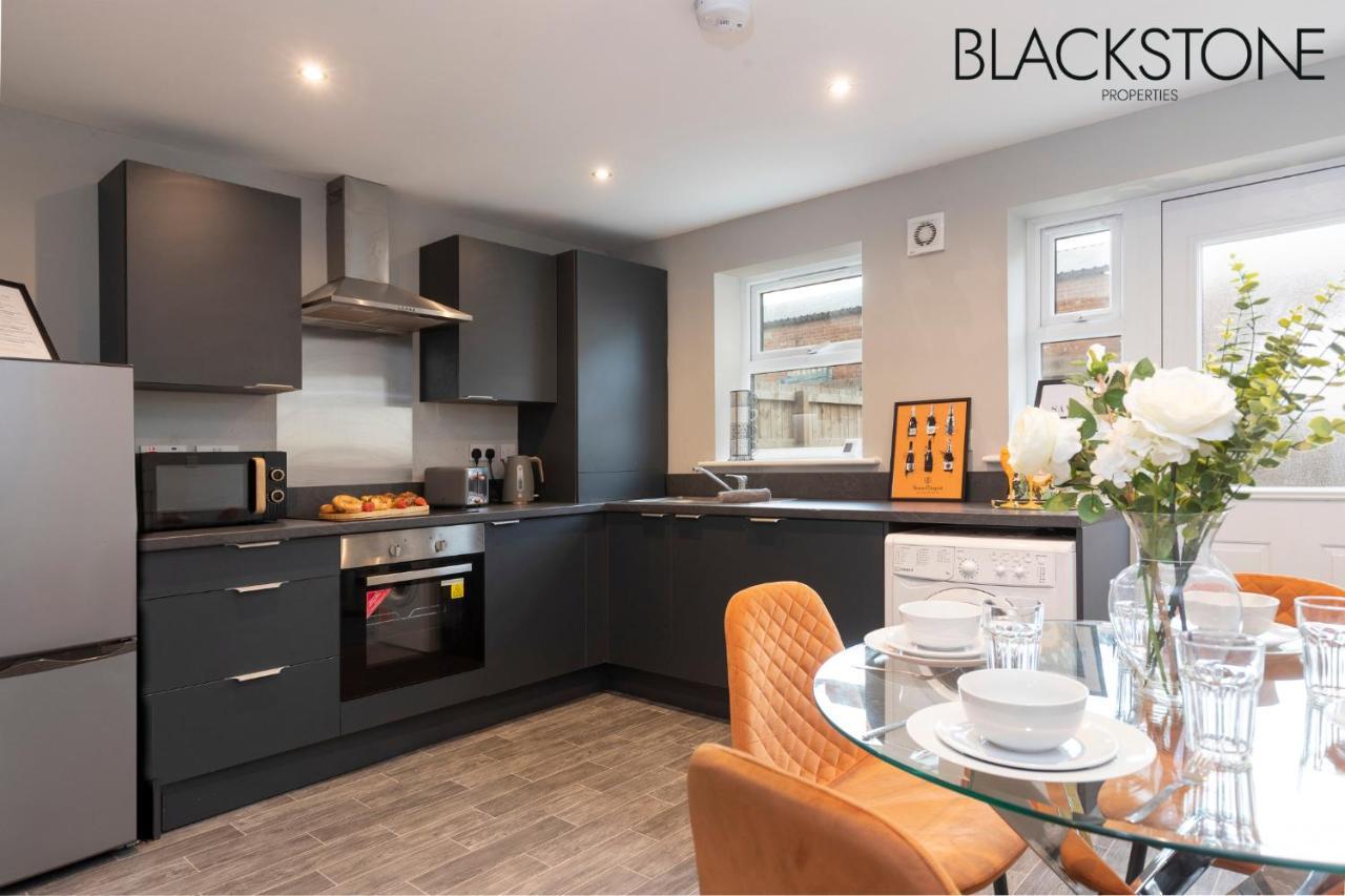 Champagne House - 4 Bed Property Plus 2 Sofa Beds By Bpne Darlington (Durham) Exterior foto